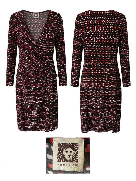 Vestido Midi Cruzado con Estampado Geométrico y Detalle de Nudo